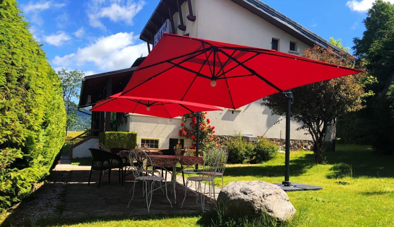 Hotel L'Escoundillou Saint-Jacques-des-Blats Zewnętrze zdjęcie