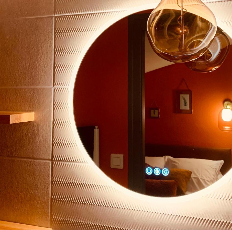 Hotel L'Escoundillou Saint-Jacques-des-Blats Zewnętrze zdjęcie