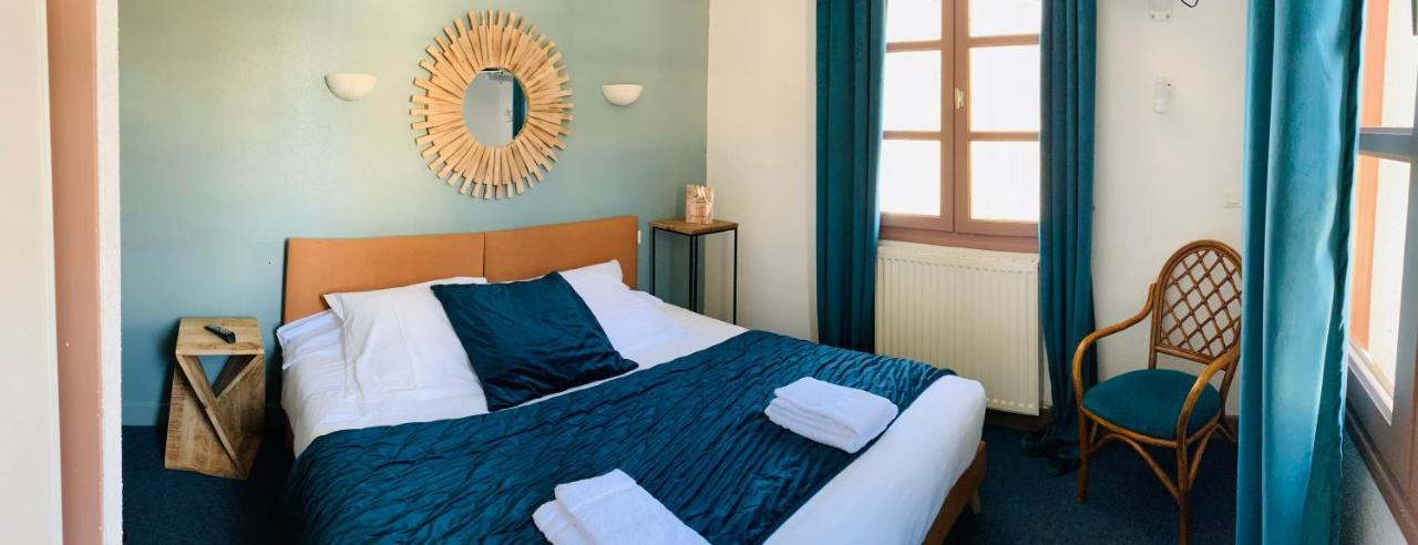 Hotel L'Escoundillou Saint-Jacques-des-Blats Zewnętrze zdjęcie